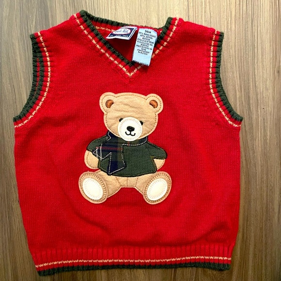 Koala Kids Red and Green Knit Vest with Bear Design size 36M - Picture 1 of 4